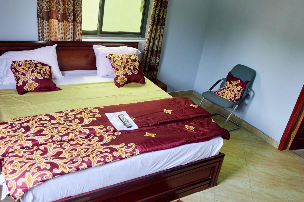 Indigo Cottage And Apartment Кумасі Екстер'єр фото