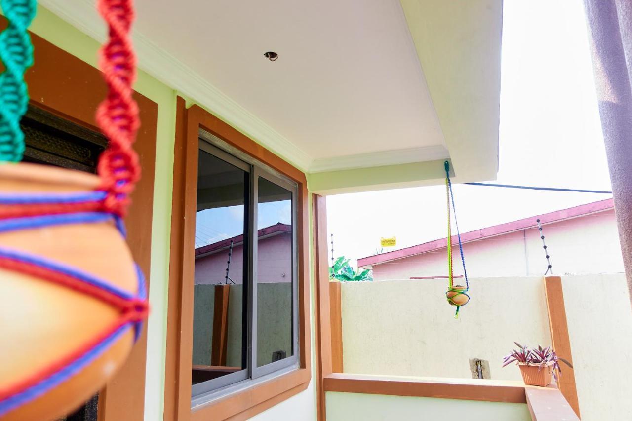 Indigo Cottage And Apartment Кумасі Екстер'єр фото